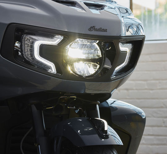 VILÁGOSABB, MERÉSZEBB VILÁGÍTÁS