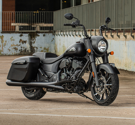 STÍLUSOS ÉS ELEGÁNS